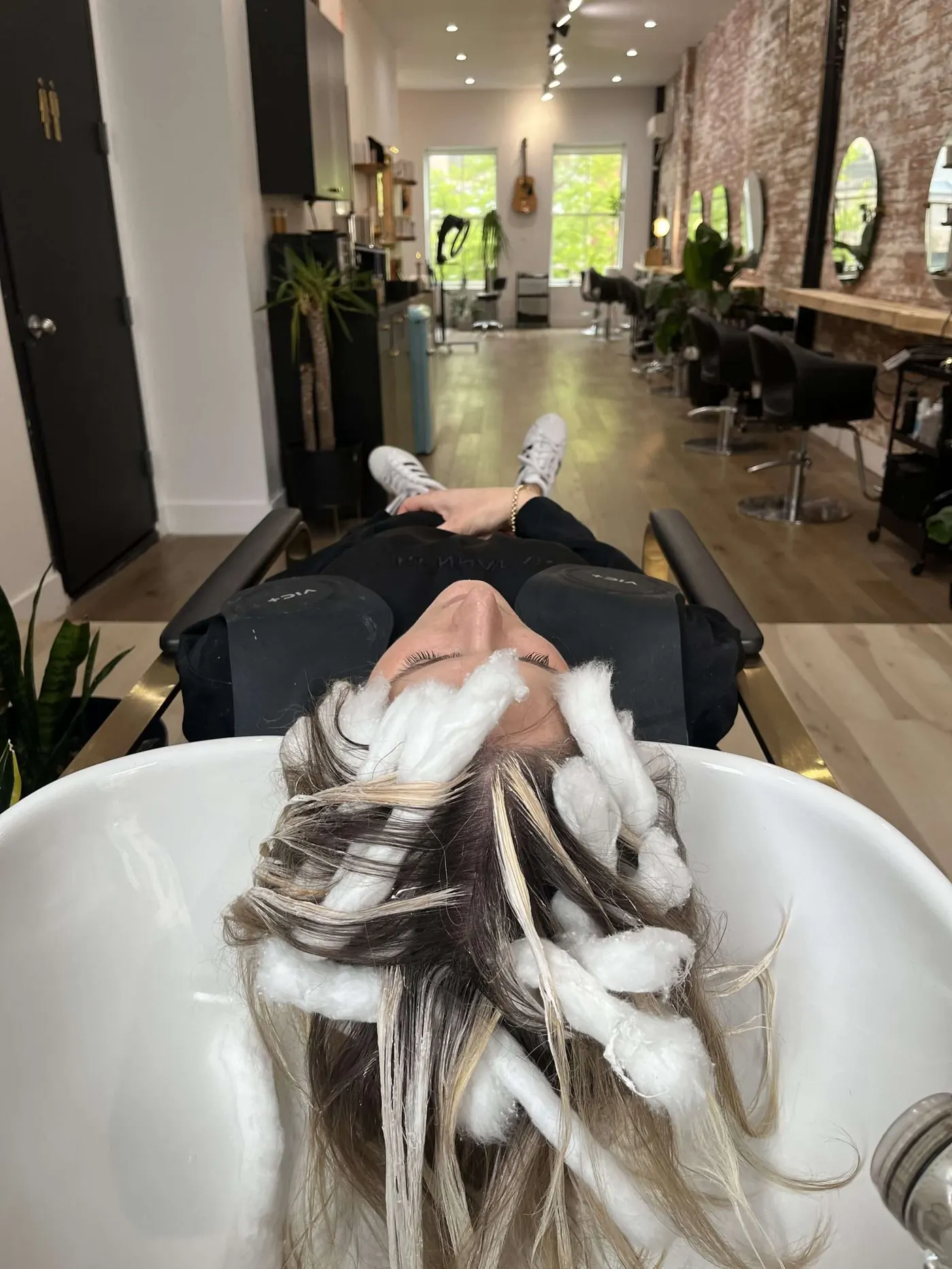Alibi NYC — Salon Experience